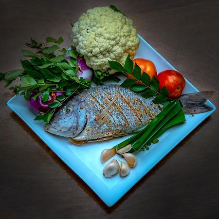 Hotel Athina & Restaurant Chilaw Esterno foto