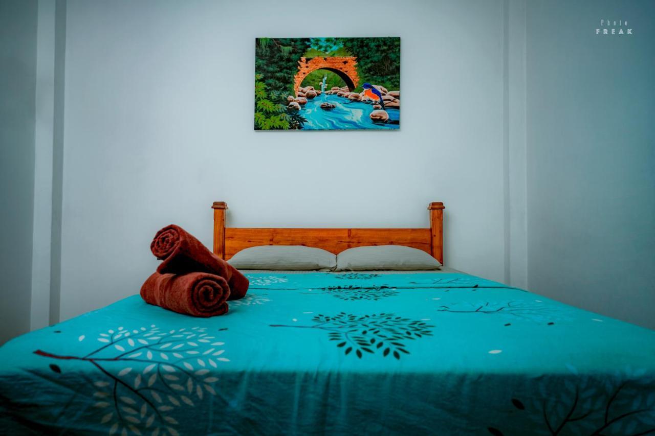 Hotel Athina & Restaurant Chilaw Esterno foto