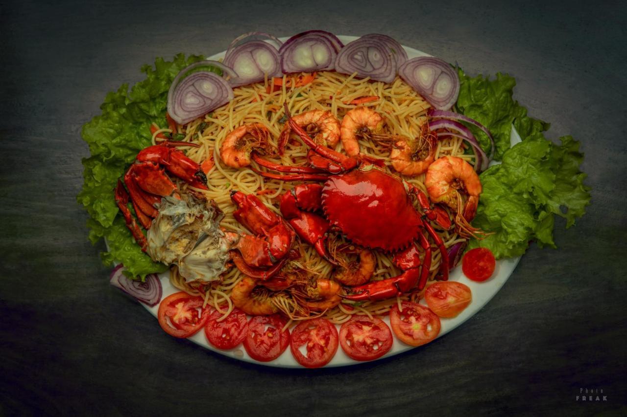 Hotel Athina & Restaurant Chilaw Esterno foto