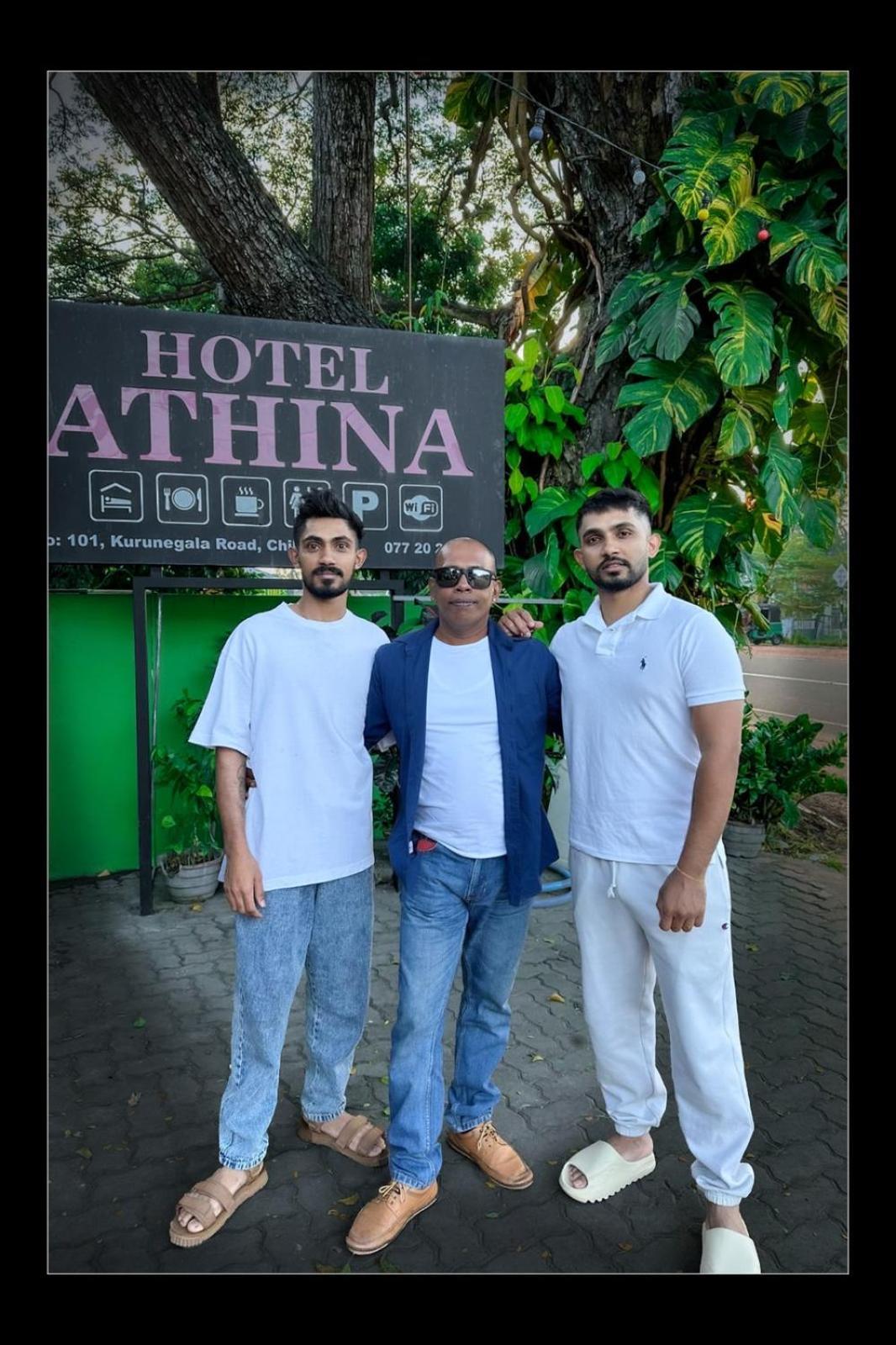 Hotel Athina & Restaurant Chilaw Esterno foto